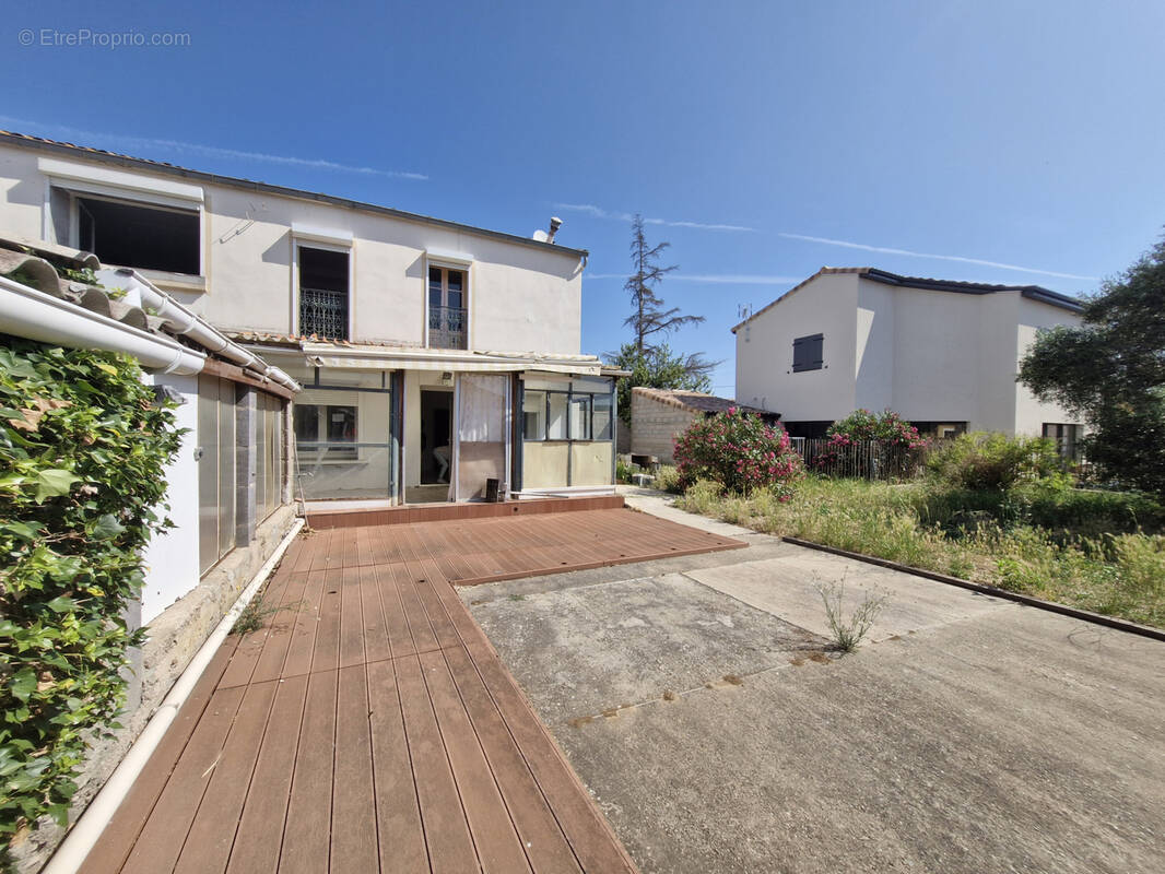 Maison à BESSAN