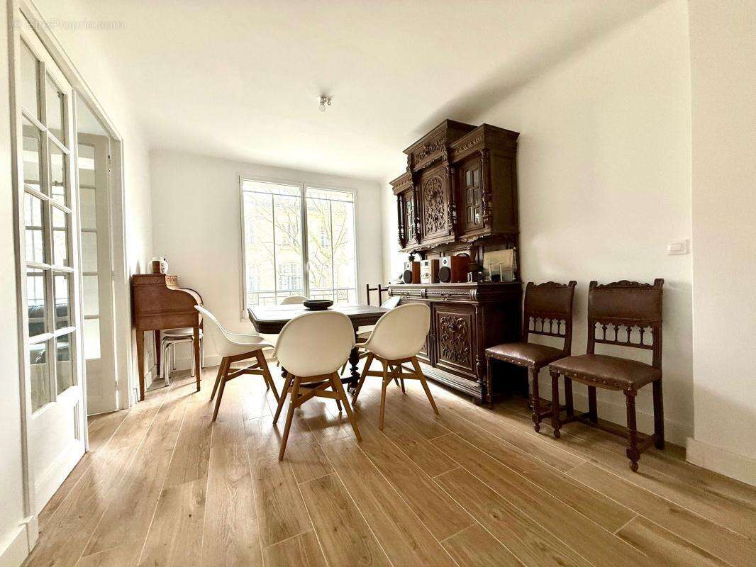 Appartement à PARIS-19E