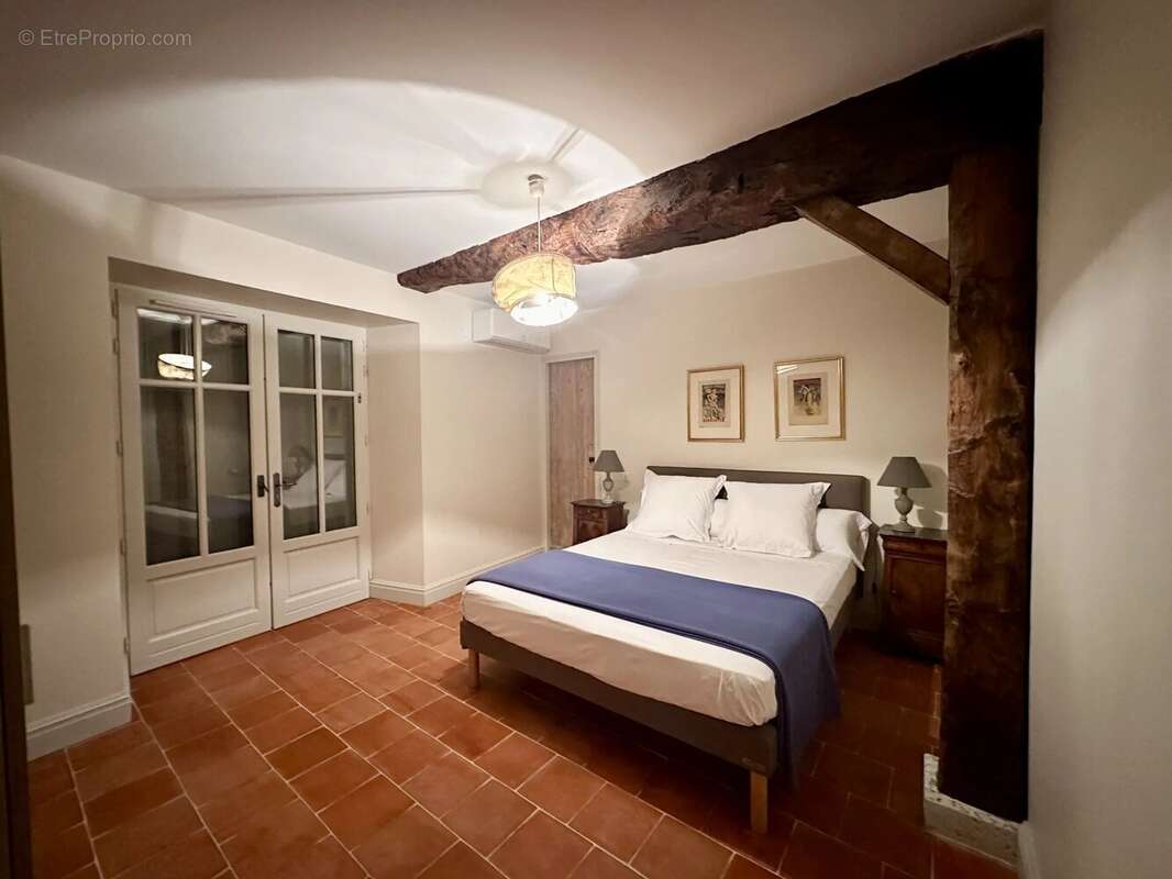 Maison à PINEUILH