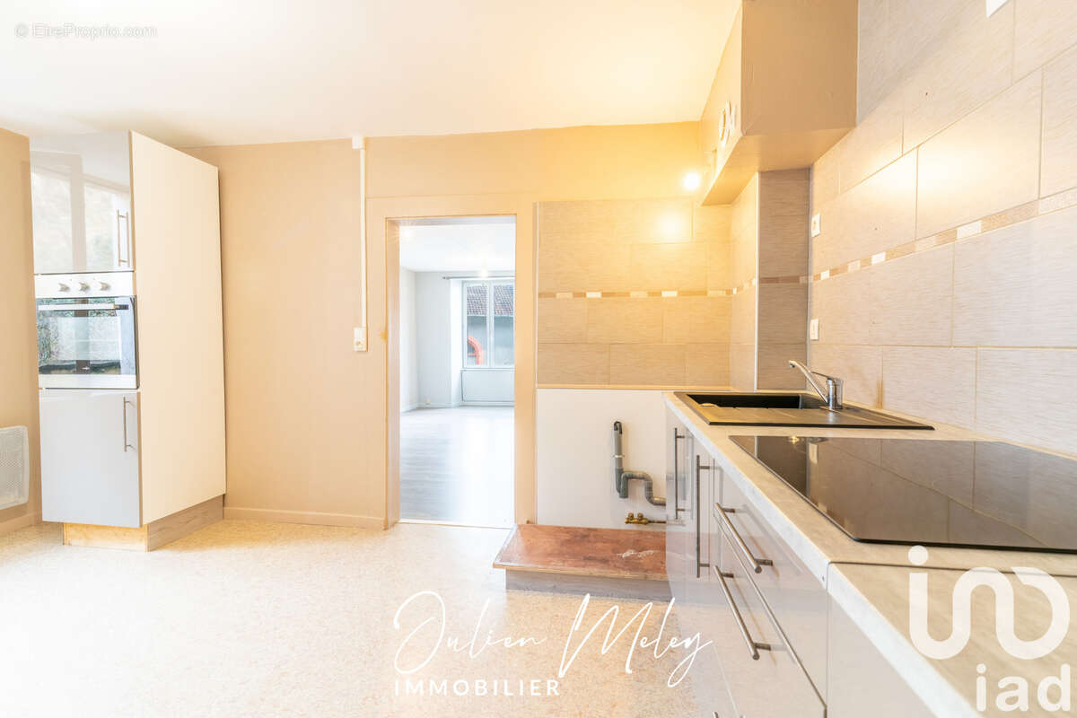 Photo 4 - Appartement à SAINTE-SUZANNE