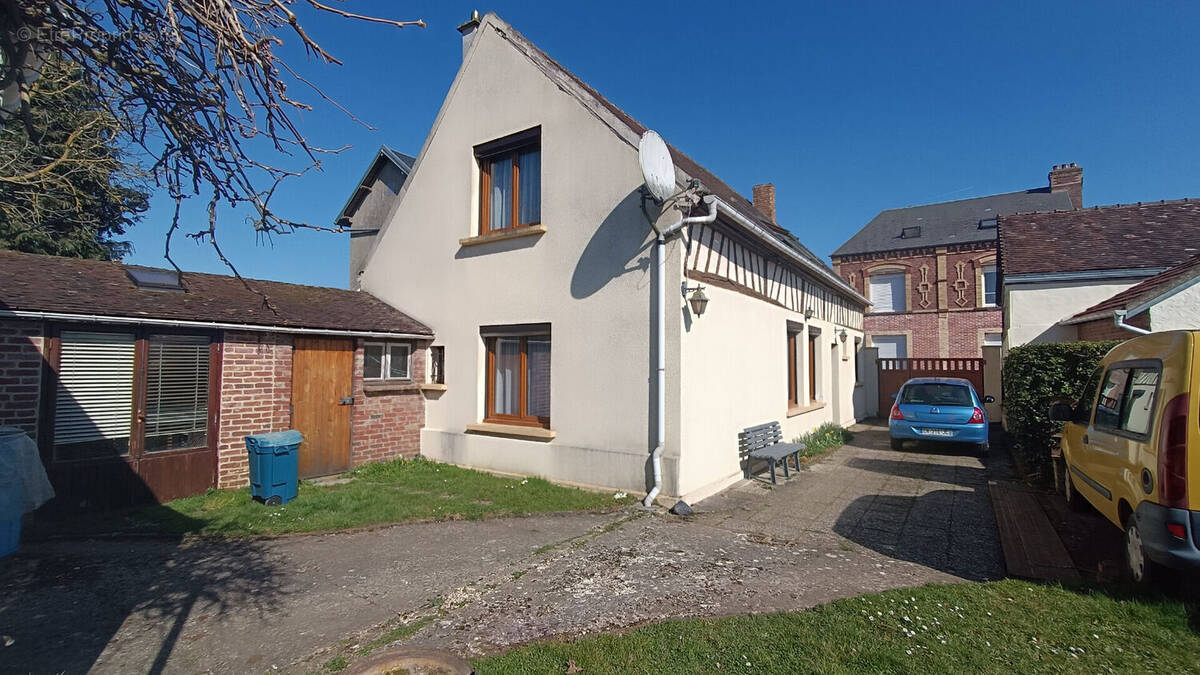 Maison à MARINES