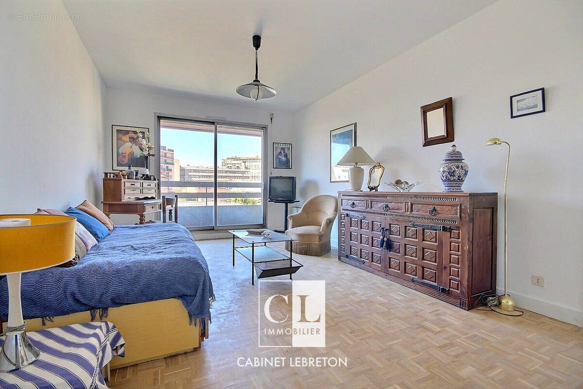 Appartement à MARSEILLE-10E