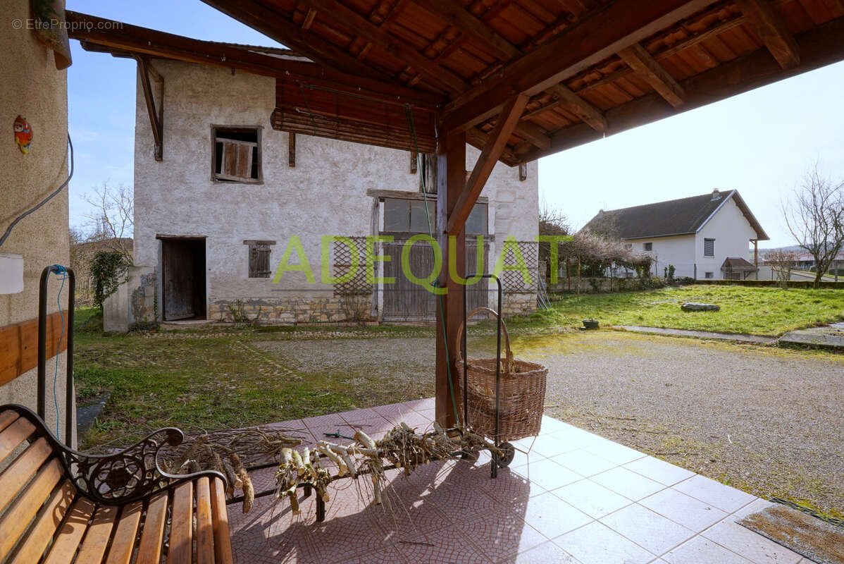 Maison à CESSIEU