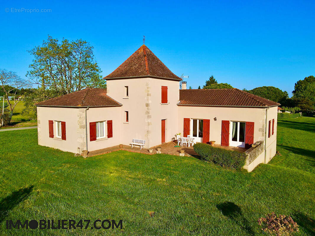 Maison à PRAYSSAS
