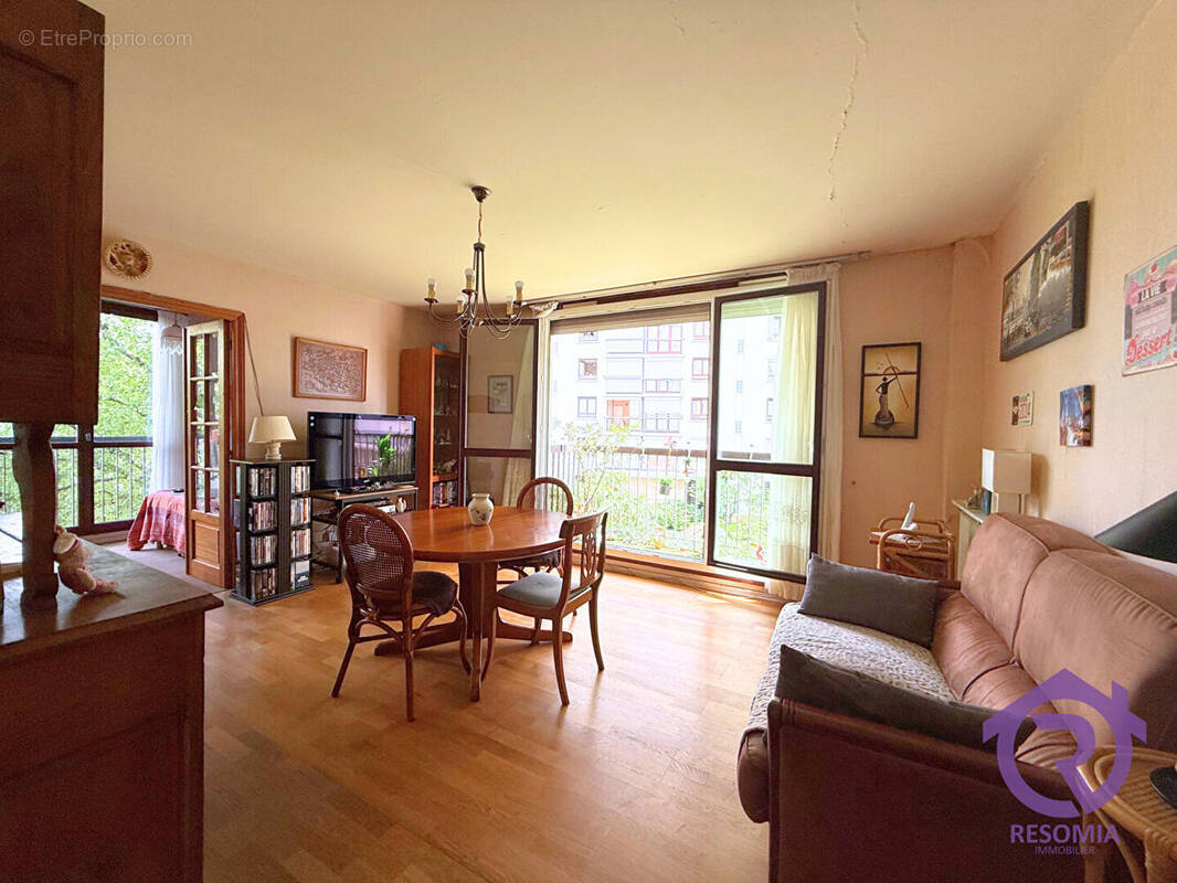 Appartement à CHATILLON