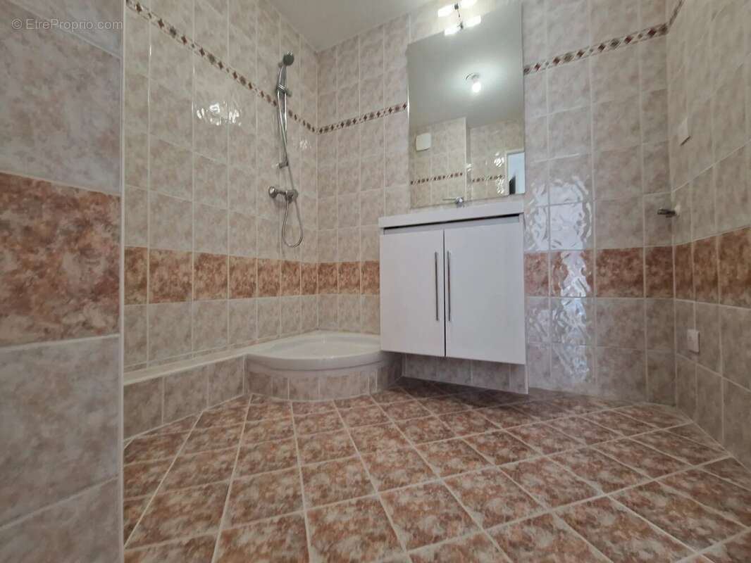 Appartement à VENCE
