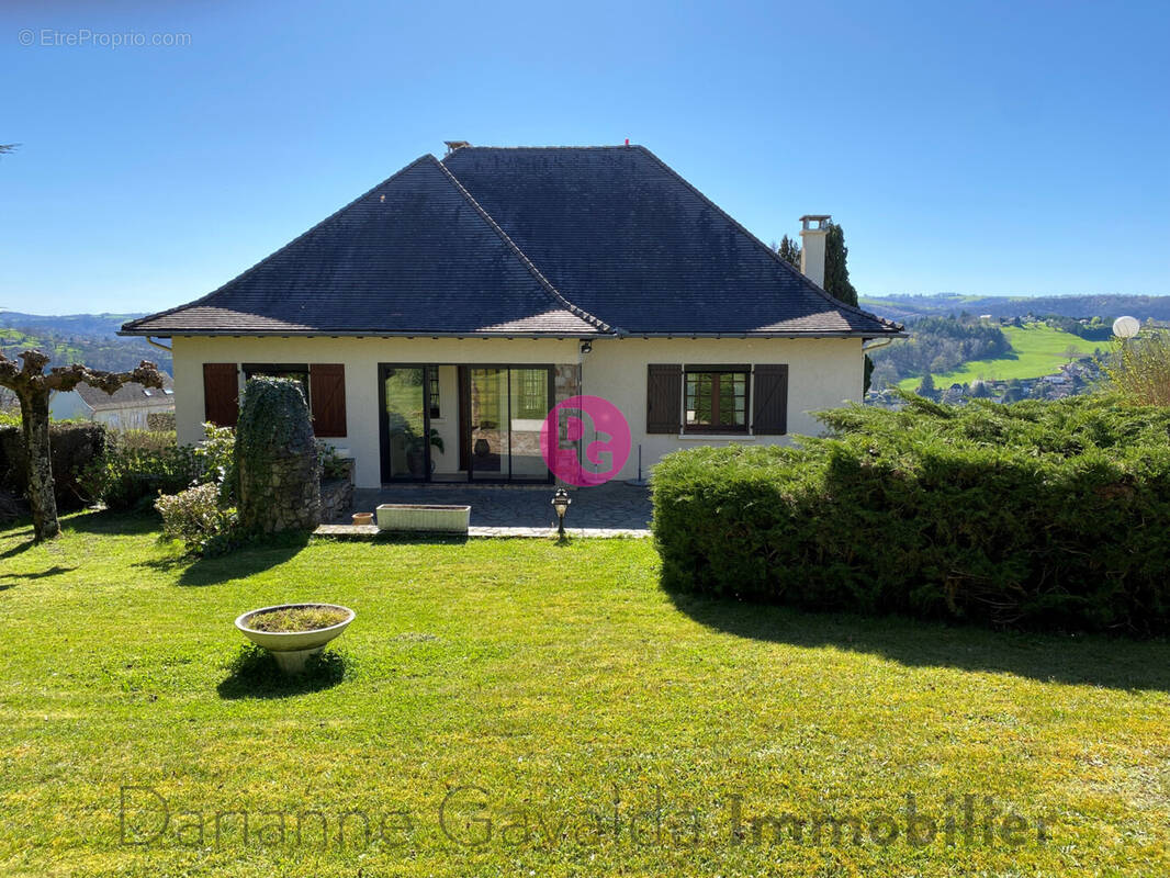 Maison à DECAZEVILLE