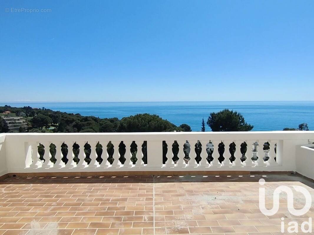 Photo 1 - Appartement à ROQUEBRUNE-CAP-MARTIN