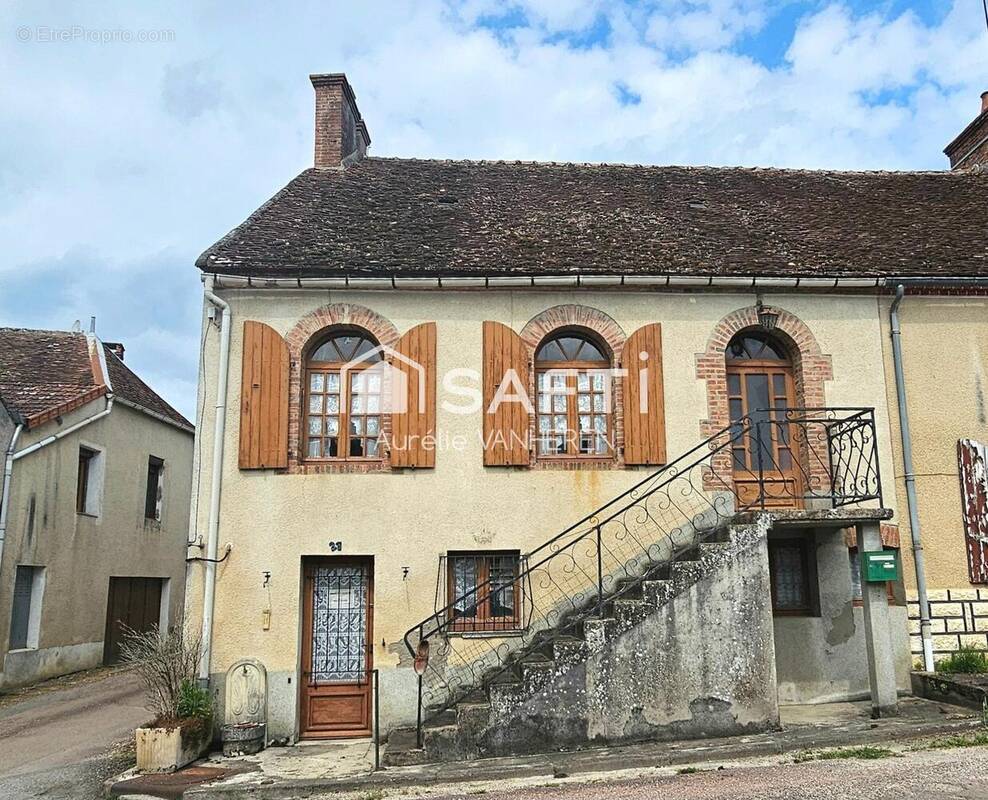 Photo 1 - Maison à SAINT-AMAND-EN-PUISAYE