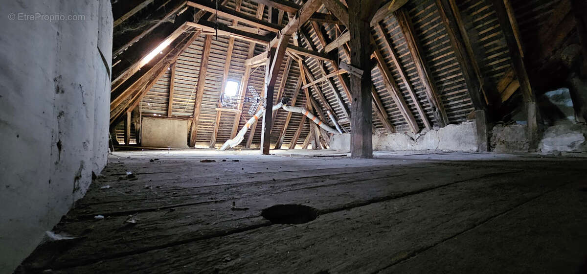 Maison à LUBERSAC