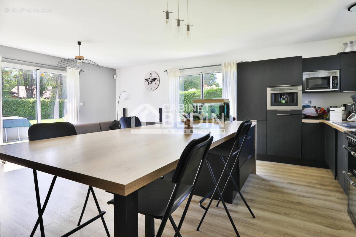 Maison à ROAILLAN