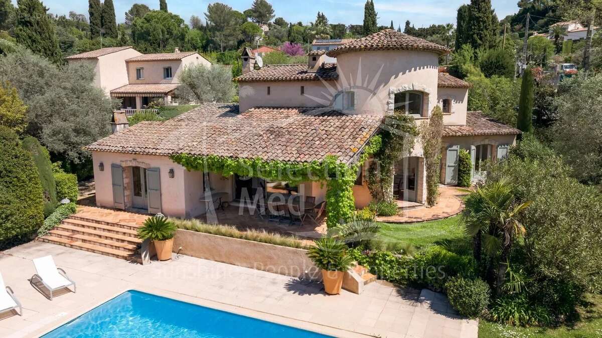 Maison à MOUGINS
