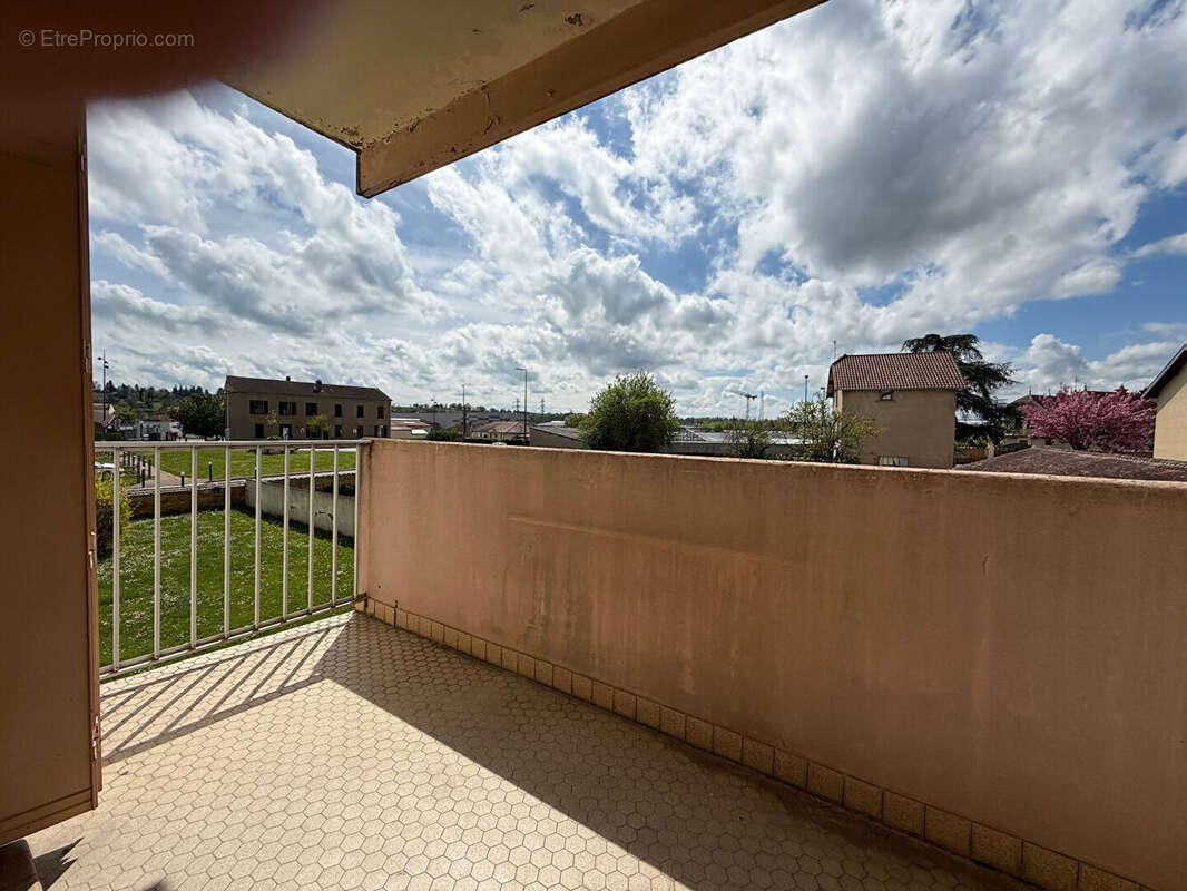 Appartement à CHARLIEU