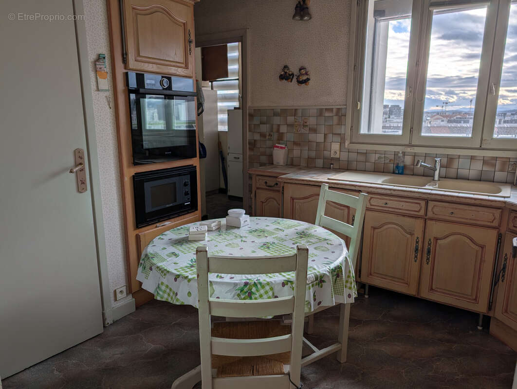Appartement à LYON-7E