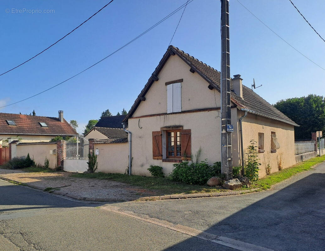 Maison à SAINT-PIAT