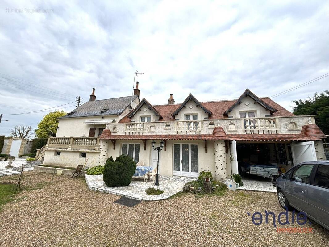 Maison à LIMERAY
