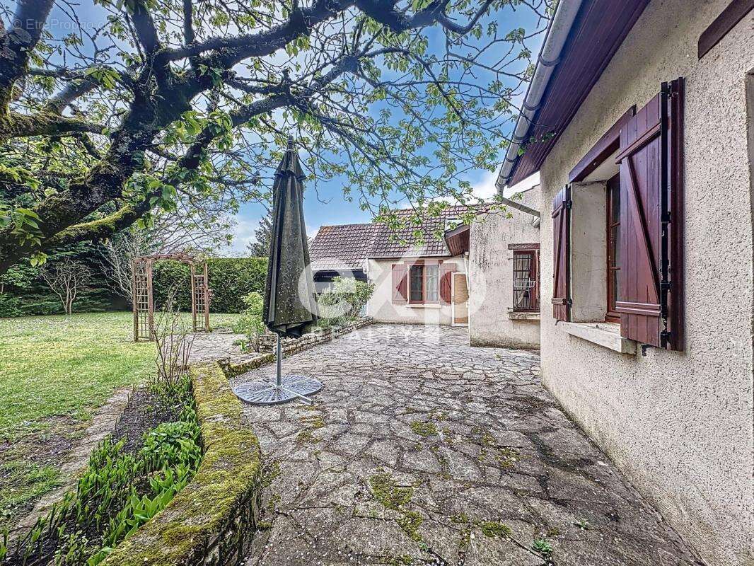 Maison à LAMORLAYE