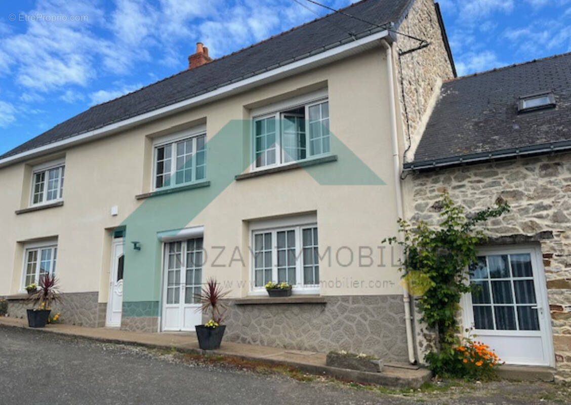 Maison à DERVAL