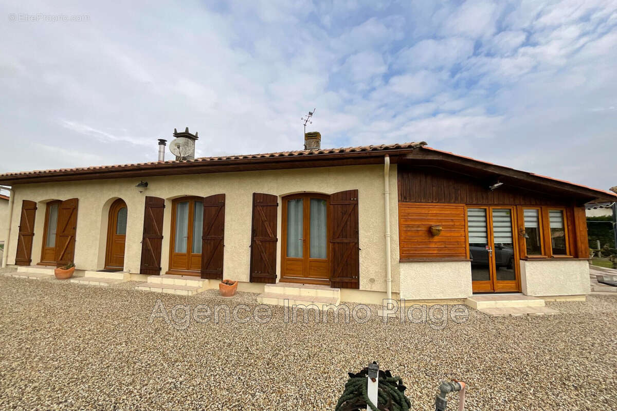 Maison à QUEYRAC
