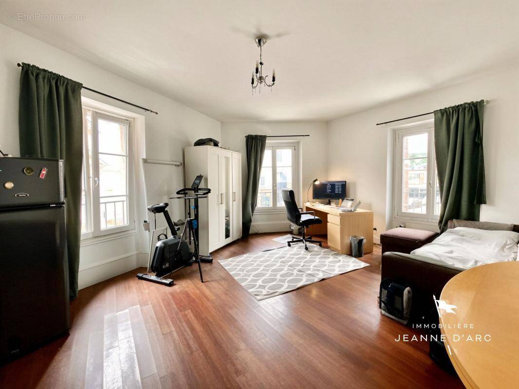 Appartement à VERSAILLES