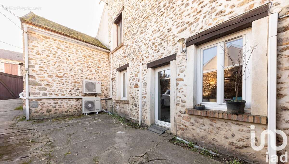 Photo 5 - Maison à SERMAISE