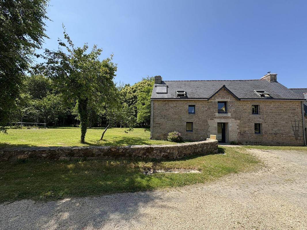 Maison à RIEC-SUR-BELON