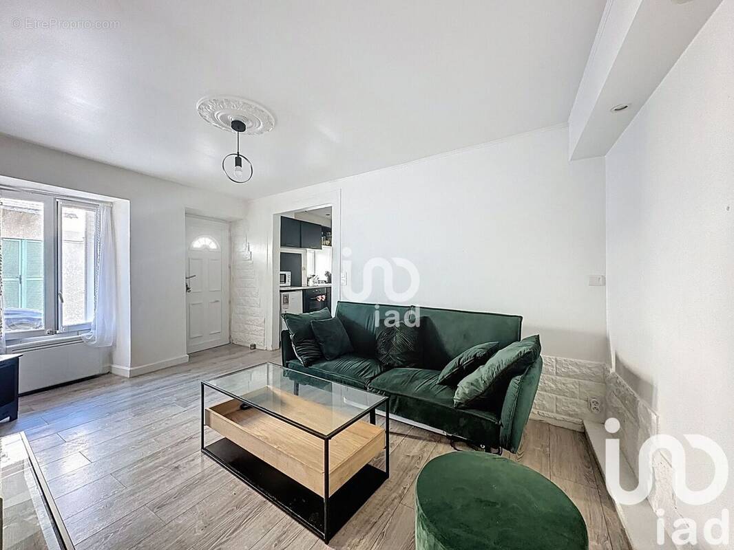 Photo 1 - Appartement à SAINT-GERMAIN-LES-CORBEIL