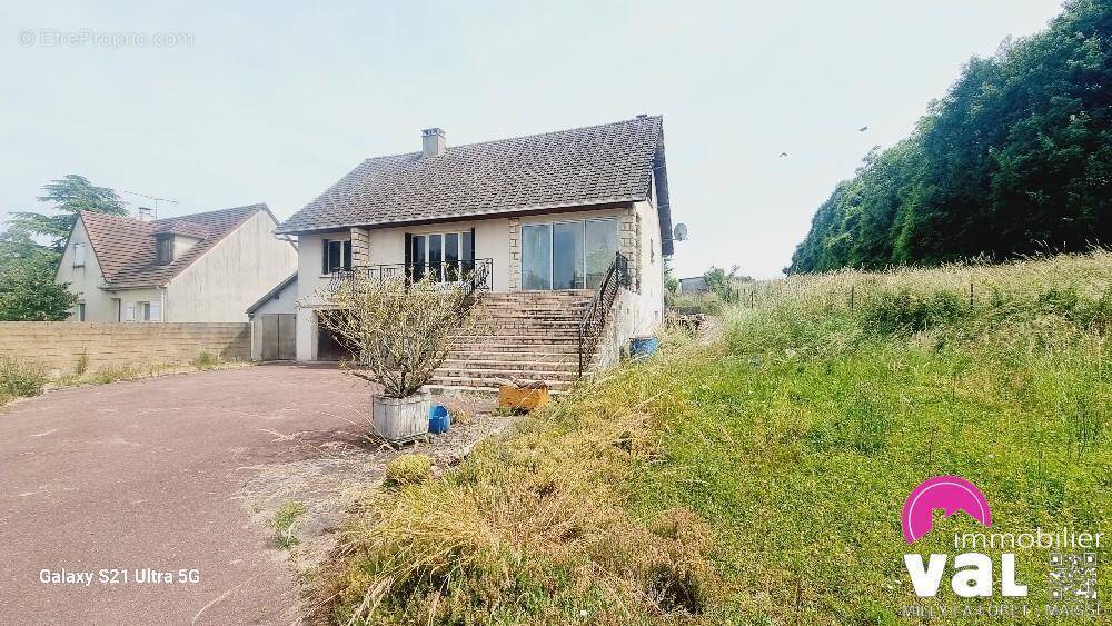 Maison à DANNEMOIS