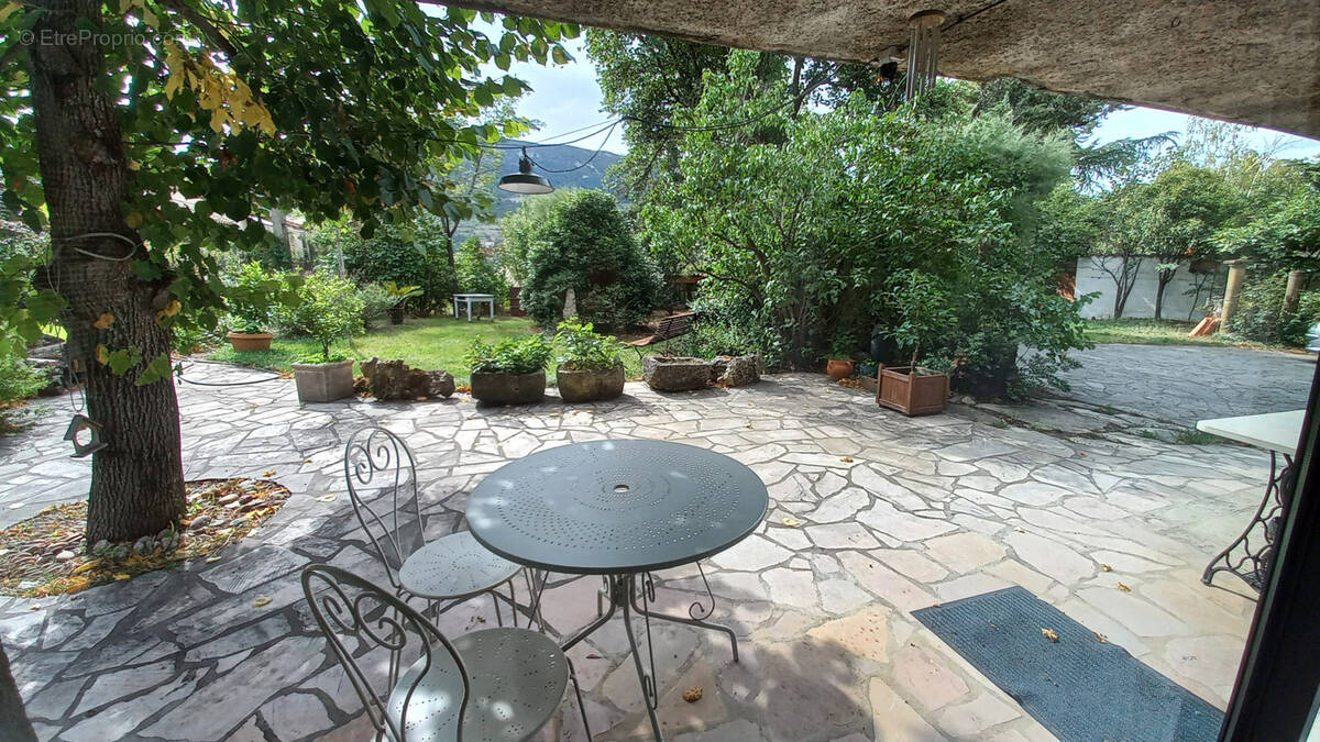 Maison à MILLAU