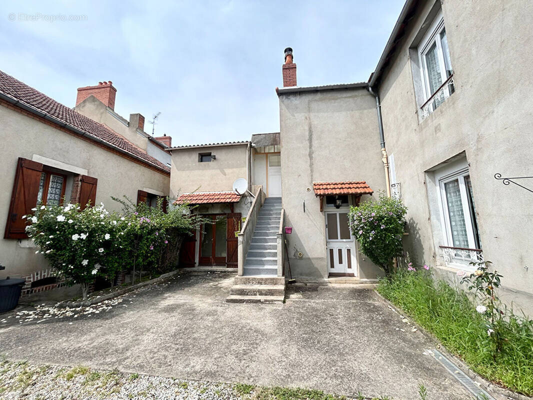 Appartement à MONTLUCON