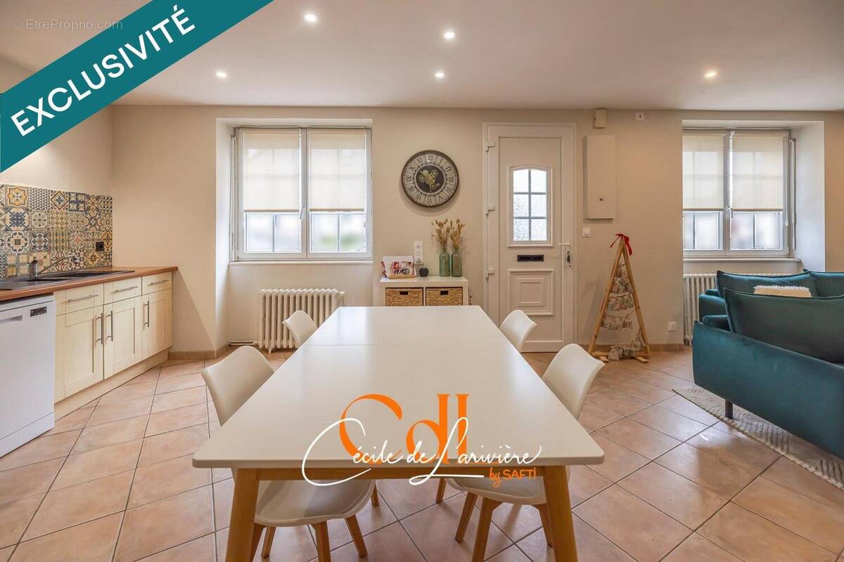 Photo 1 - Maison à LANDIVISIAU