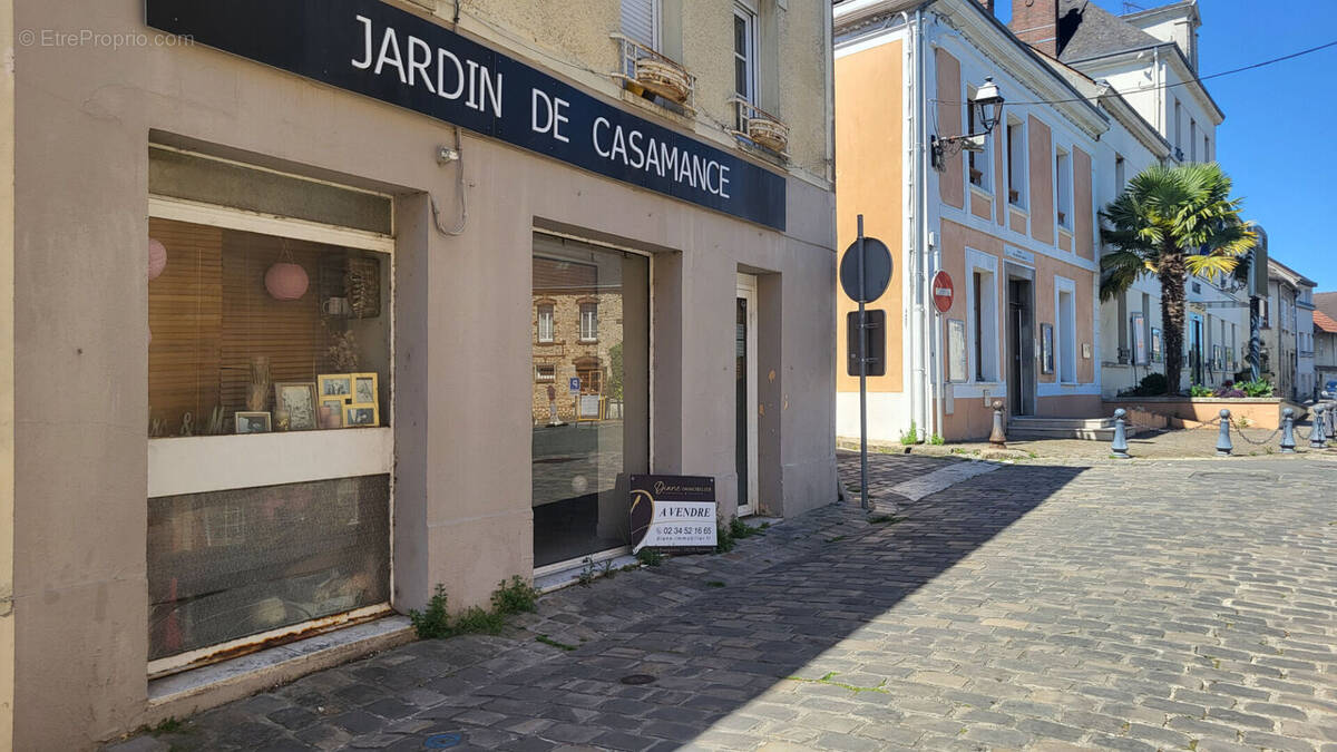 Commerce à GALLARDON
