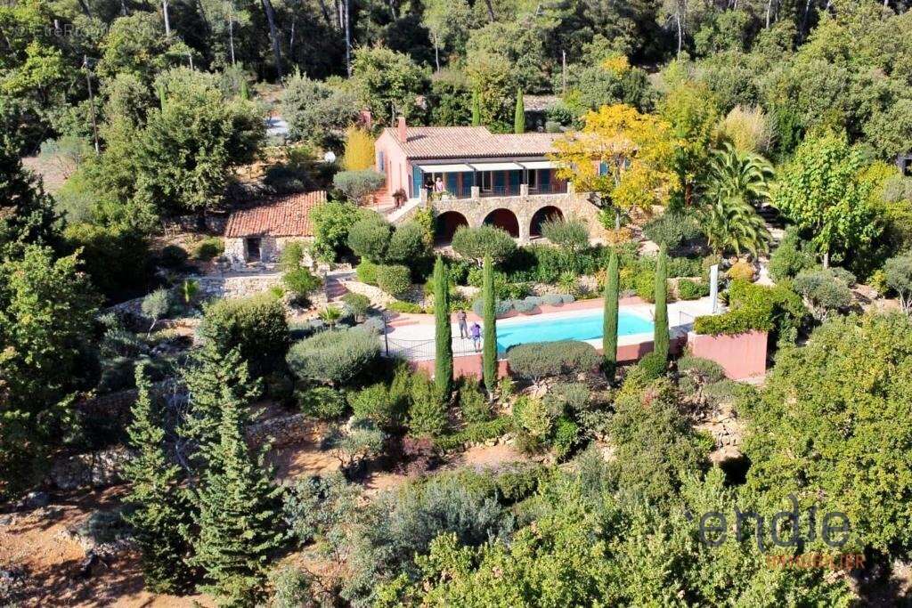 Maison à LORGUES