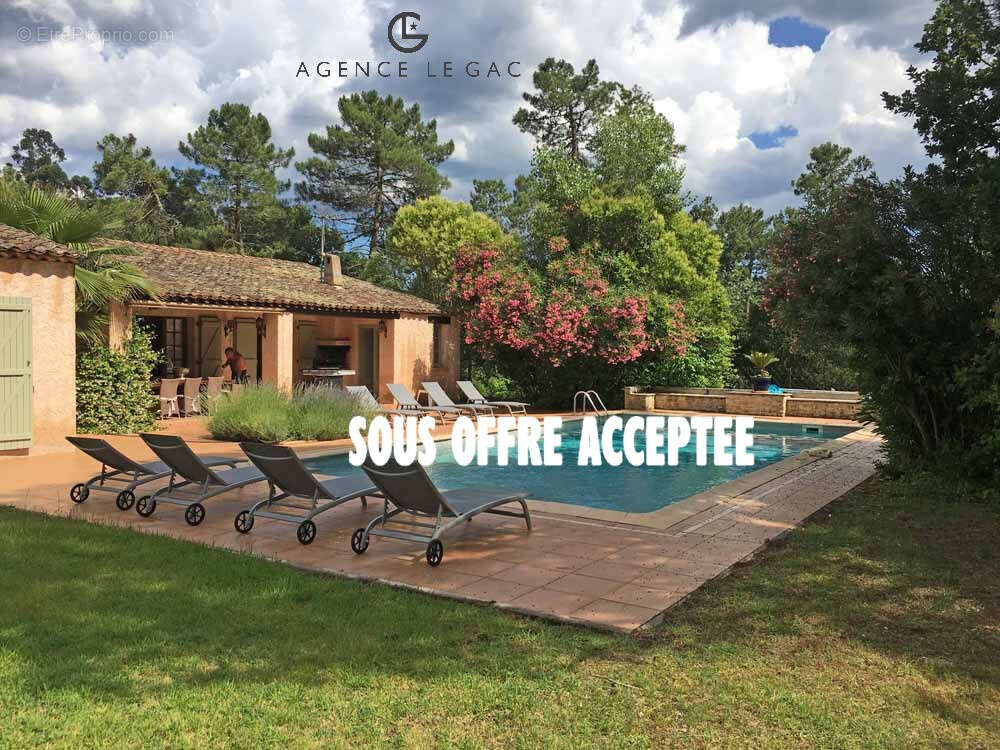 Maison à LE MUY