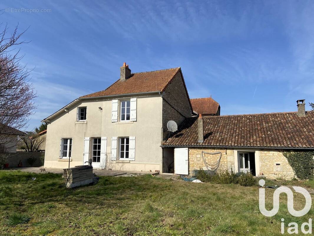 Photo 1 - Maison à SAINT-GERMAIN