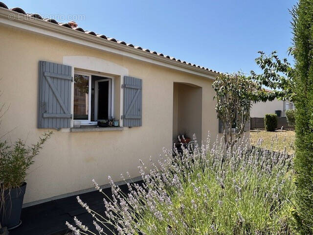 Maison à ITEUIL