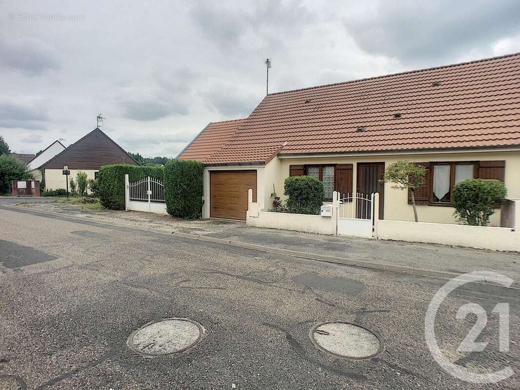 Maison à LA FERTE-SAINT-AUBIN
