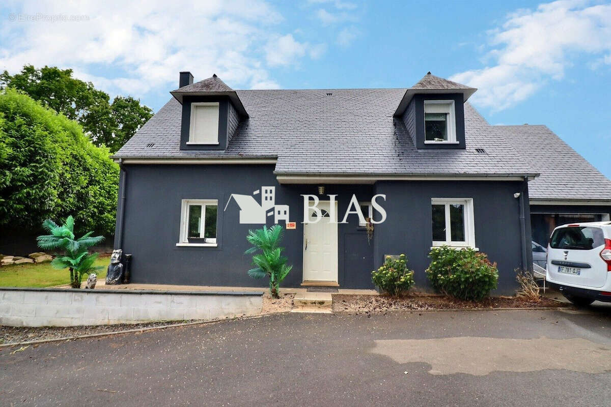 Maison à PONT-L&#039;EVEQUE