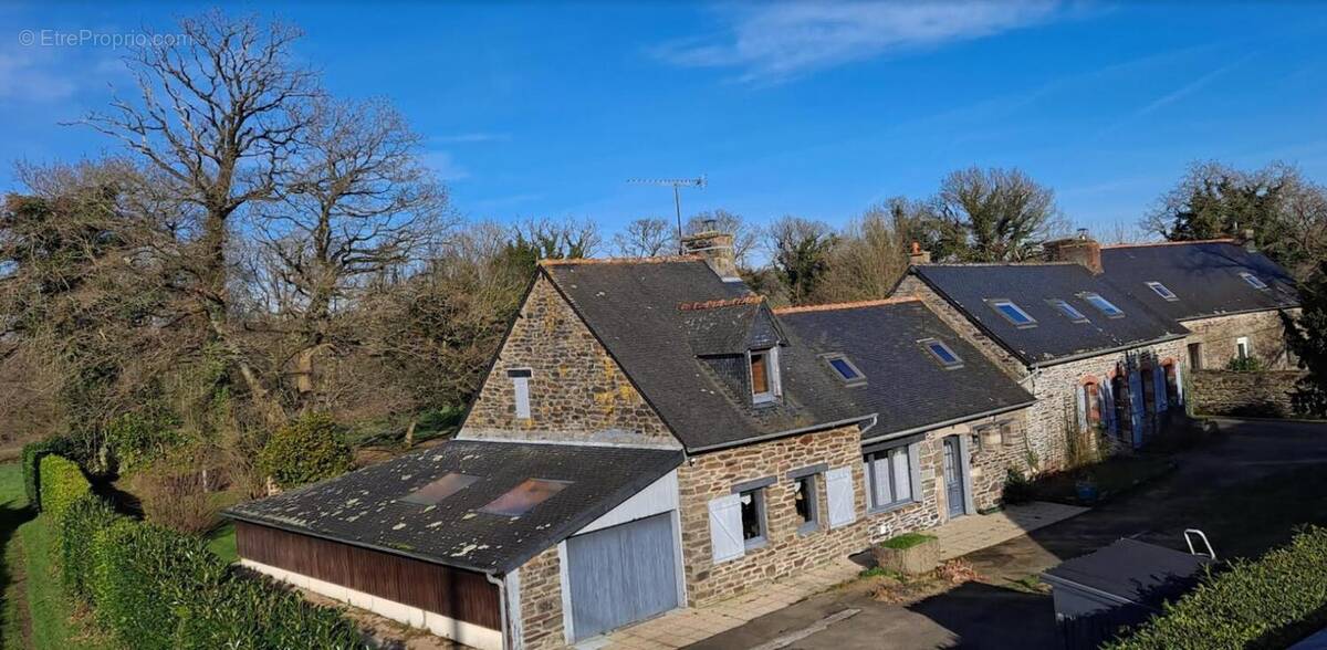 Maison à PAULE