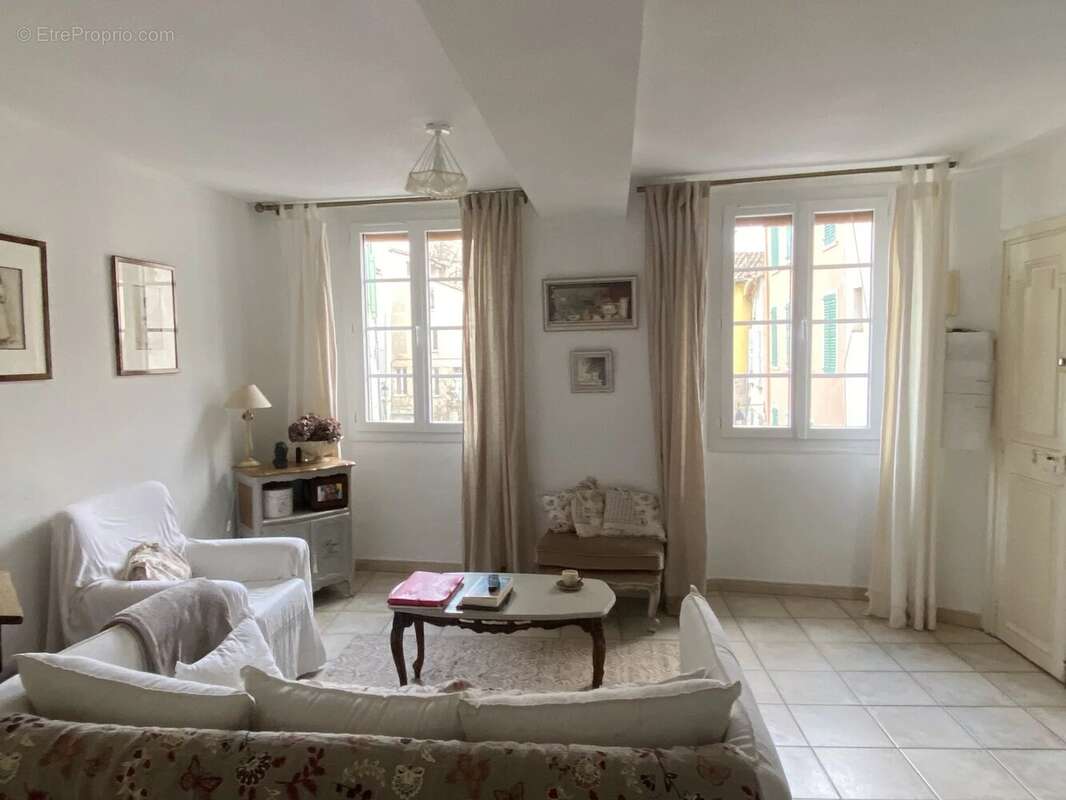 Appartement à CALLAS