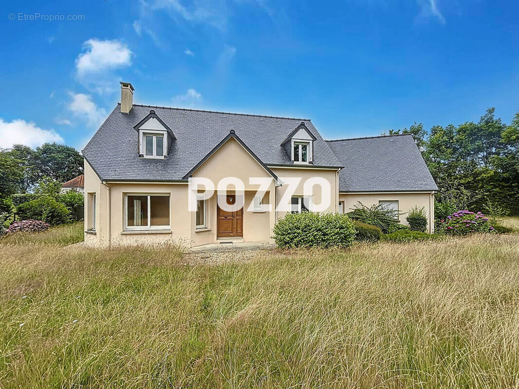 Maison à SAINT-SEVER-CALVADOS