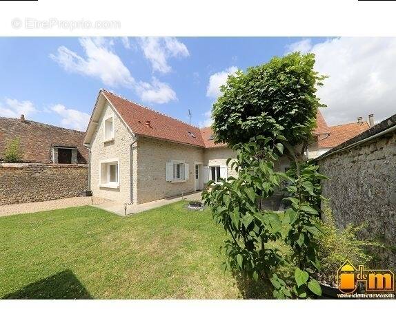 Maison à MEREVILLE