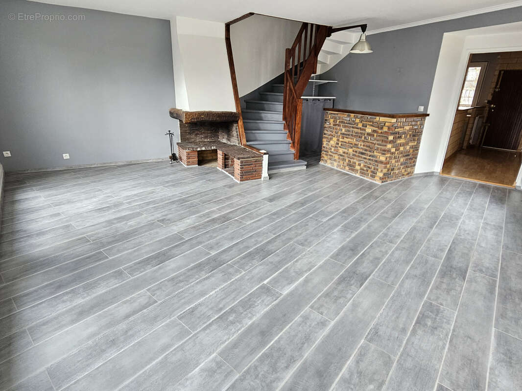 Appartement à COUBRON