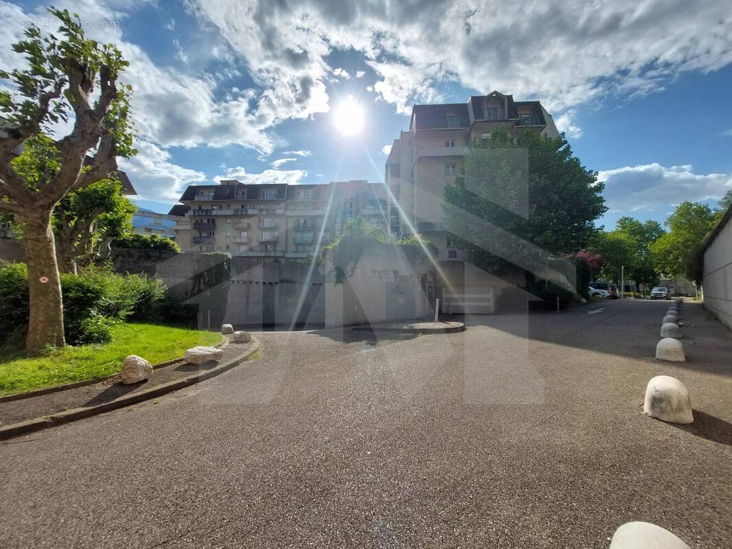 Parking à GRENOBLE