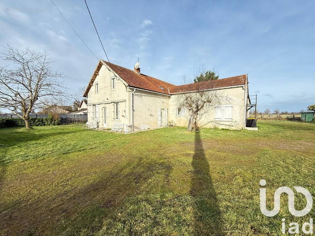 Photo 1 - Maison à VITRY-EN-CHAROLLAIS