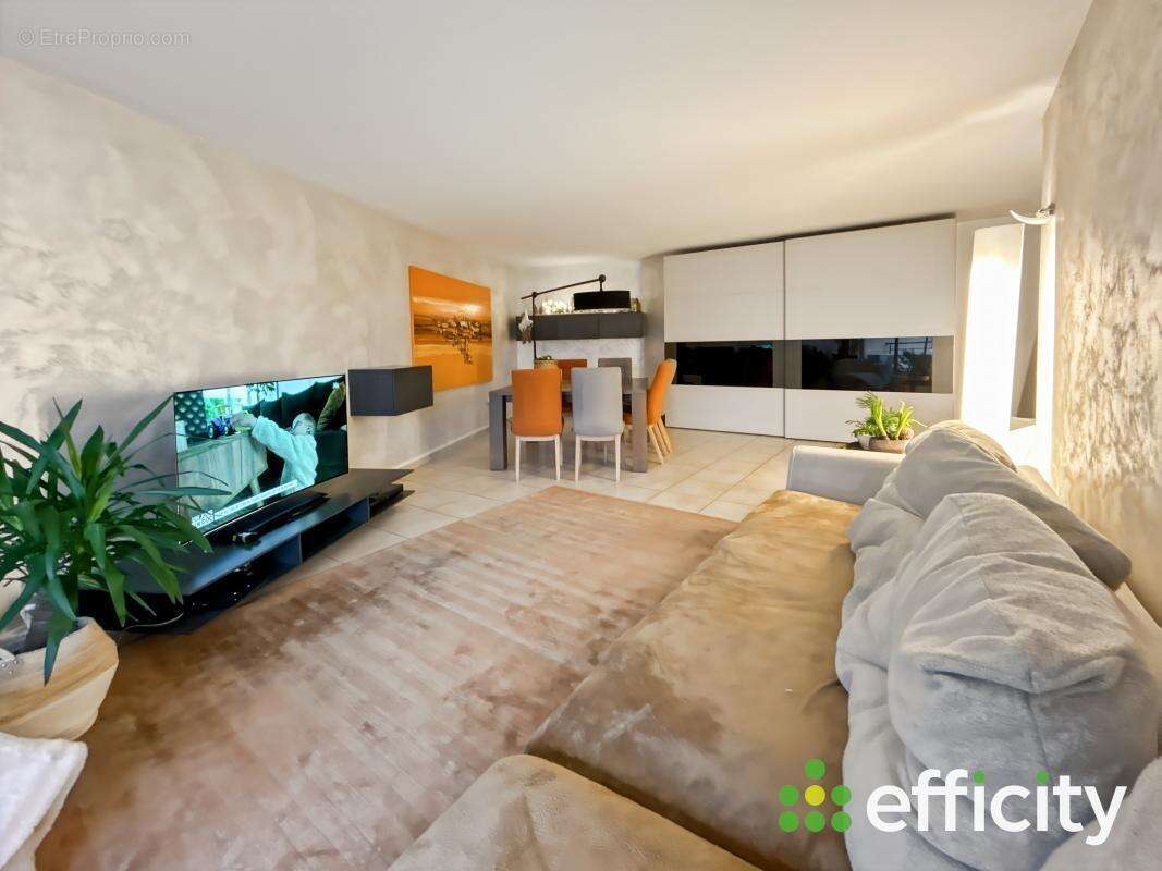 Appartement à TASSIN-LA-DEMI-LUNE