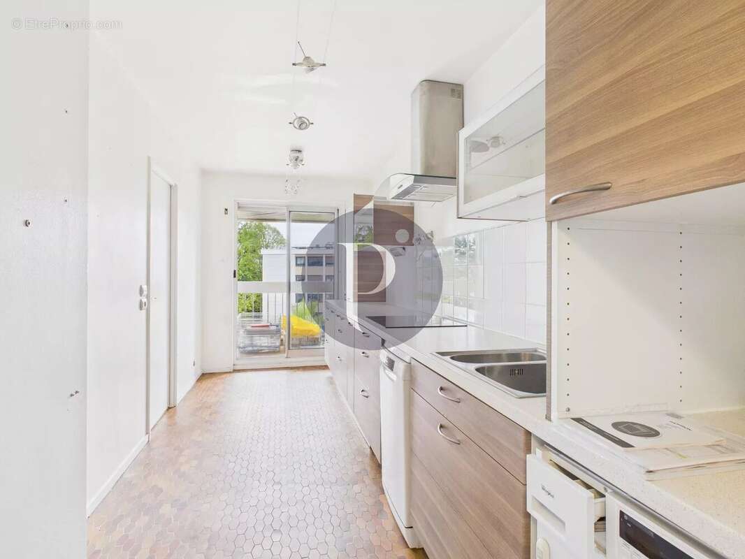 Appartement à VERRIERES-LE-BUISSON