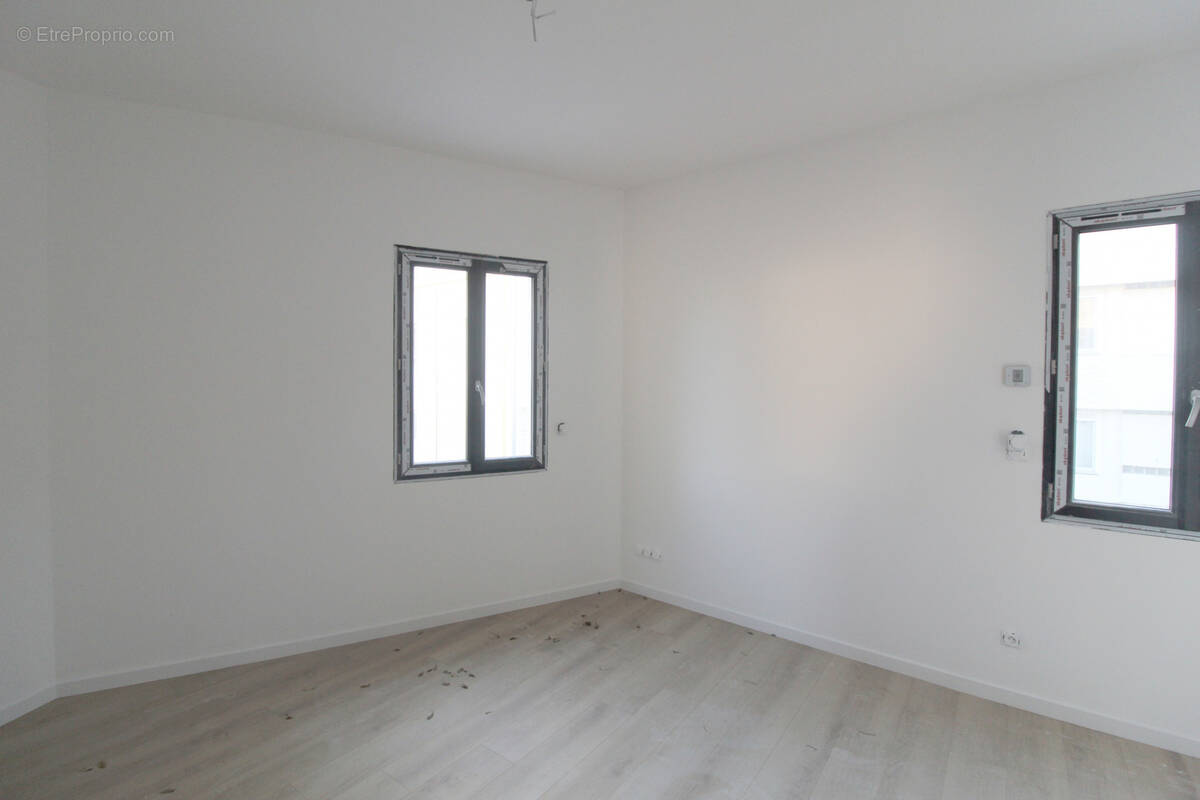 Maison à NIMES