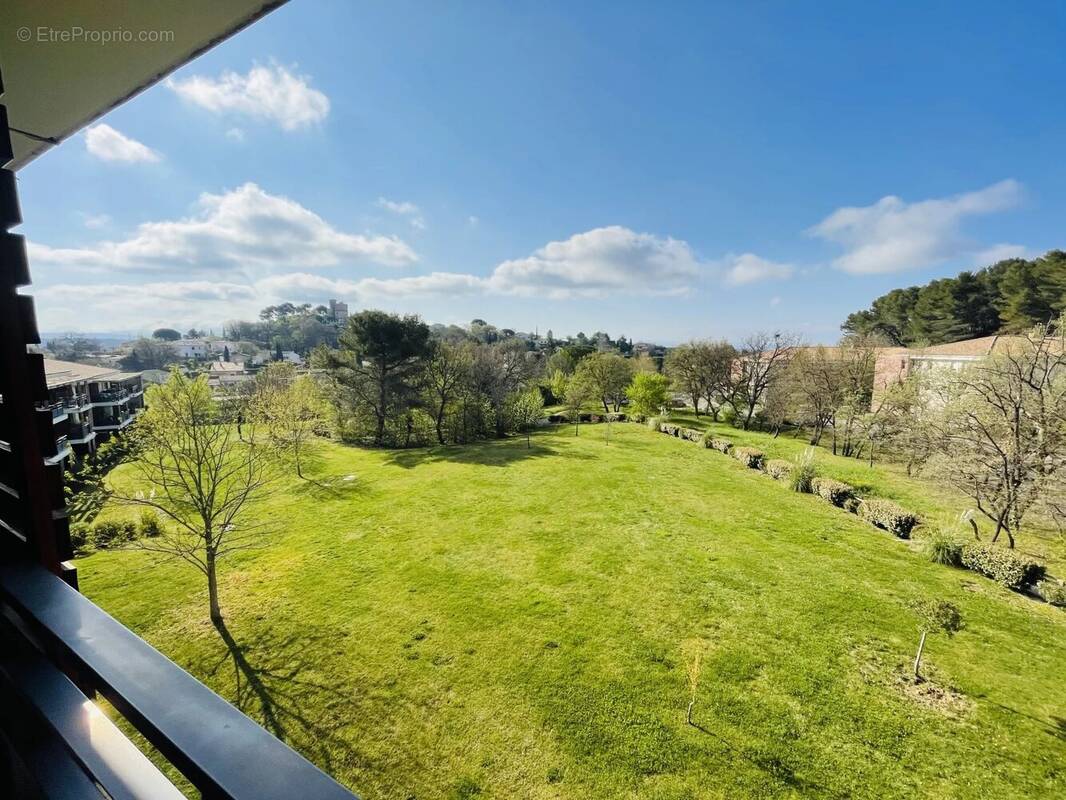 Appartement à VENELLES