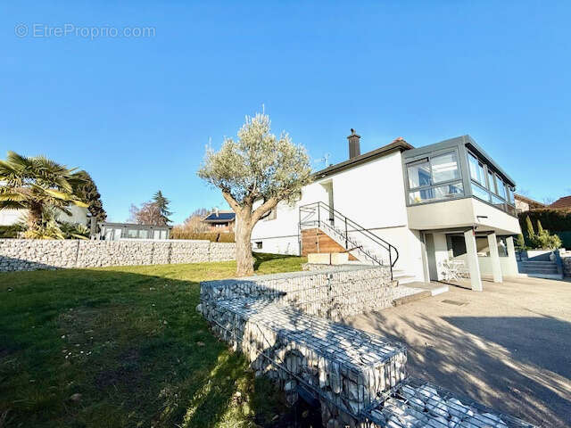 Maison à PREVESSIN-MOENS